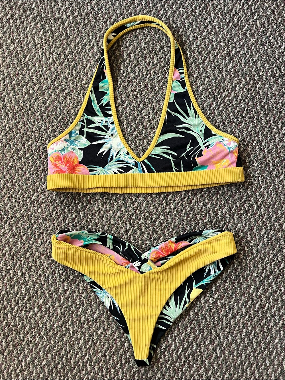 Indah Bikini Set